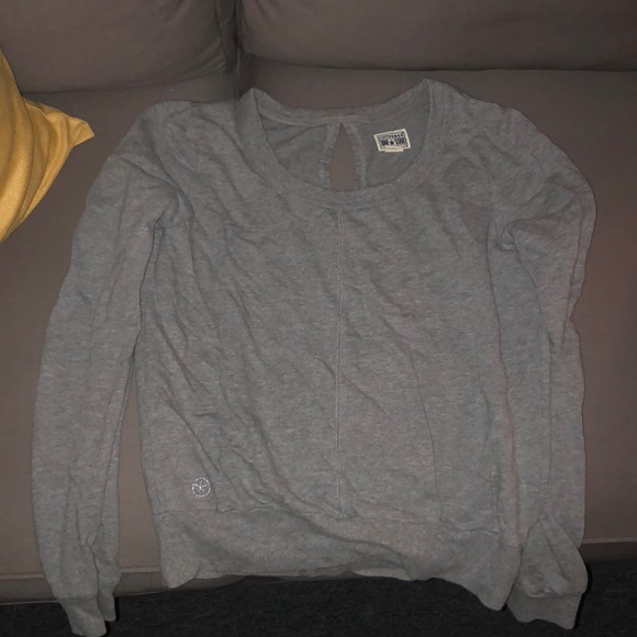 Clothes - Picture 4 of 4